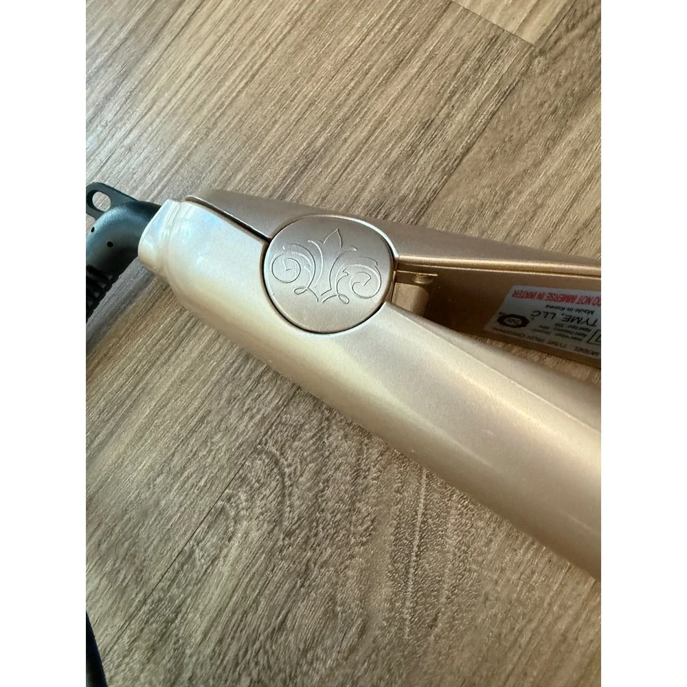 TYME Iron Original 2-in-1 Hair Curler and Straightener Rose Gold Titanium Plates